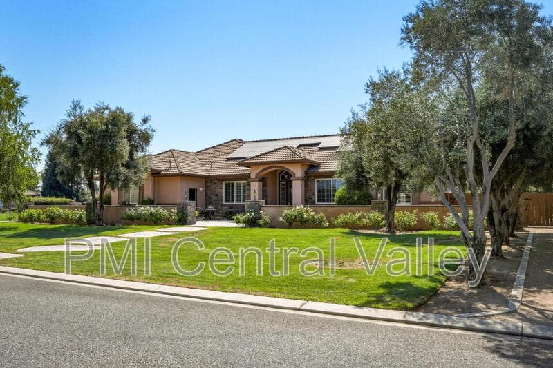 City of Atwater House: 1761 KT Avenue