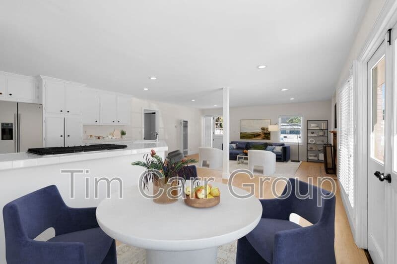 Costa Mesa Condo: 1637 Irvine Ave - H