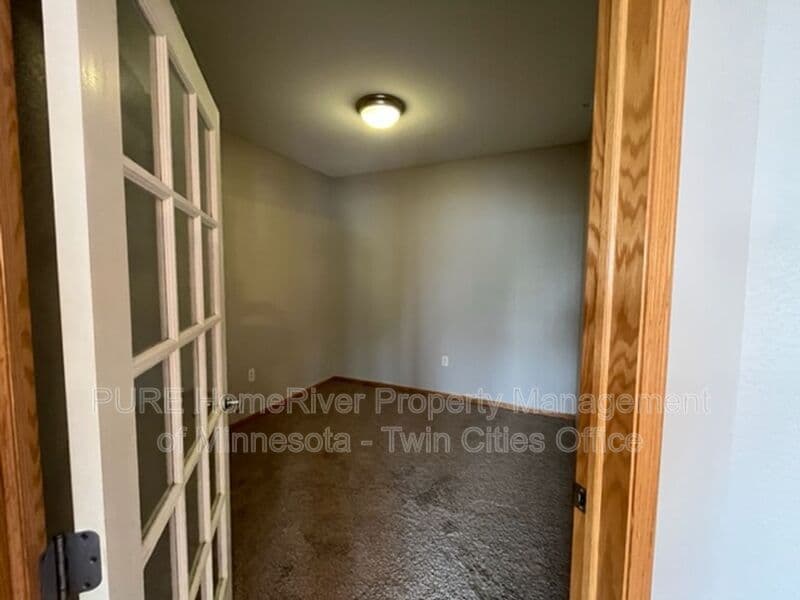 Saint Paul Condo: 1800 Graham Ave