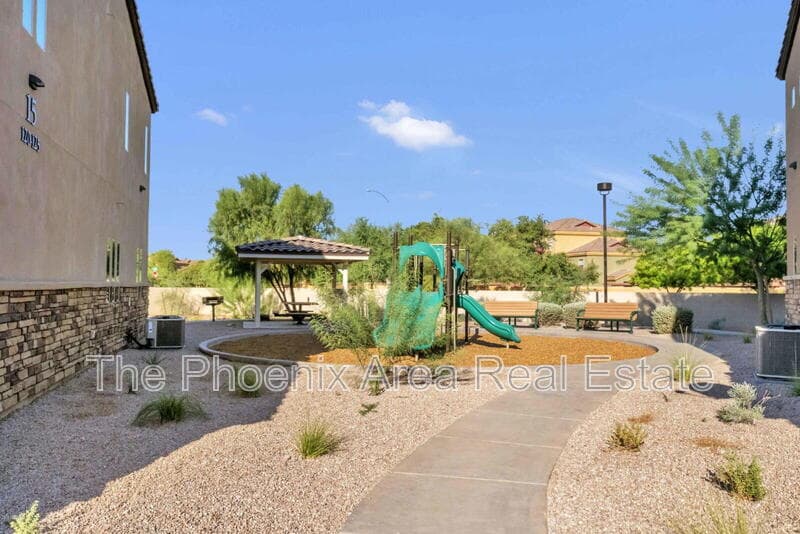 Mesa Townhome: 2821 S Skyline Dr Unit 142