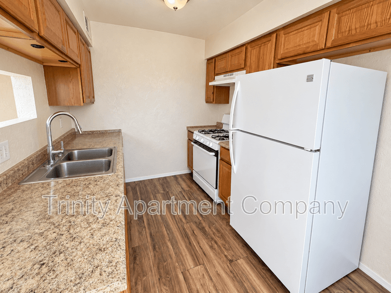 Albuquerque Condo: 124 General Arnold St NE Albuquerque