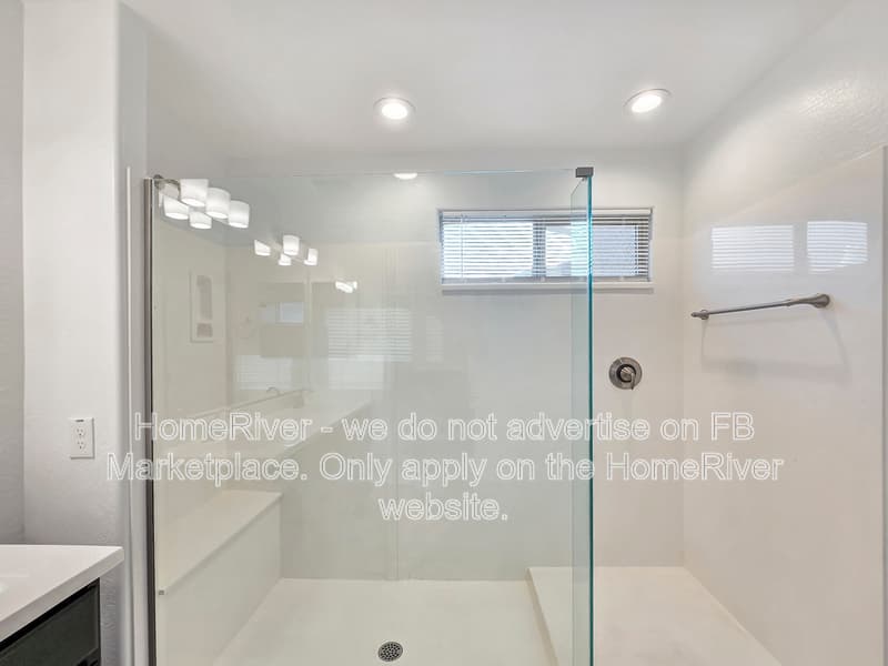Surprise House: 14119 W Bronco Trl
