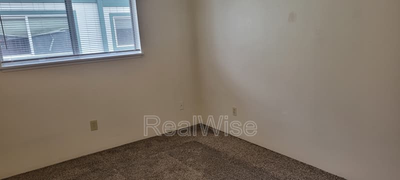 Grants Pass Townhome: 1112 SW 5th St