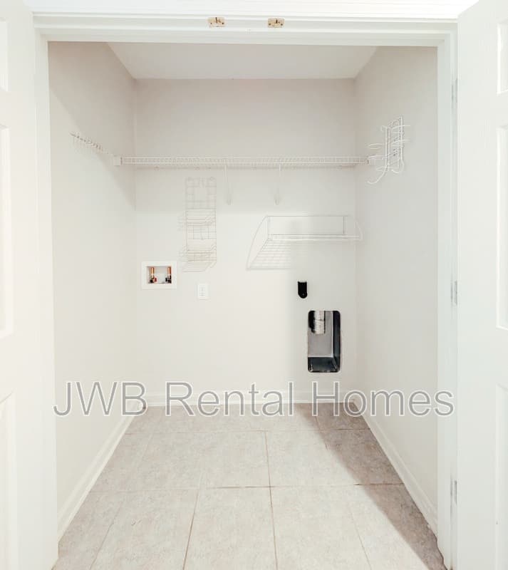Jacksonville Condo: 6700 Bowden Rd #102