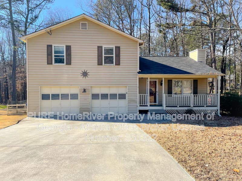 Lawrenceville House: 2280 Castle Royale Dr