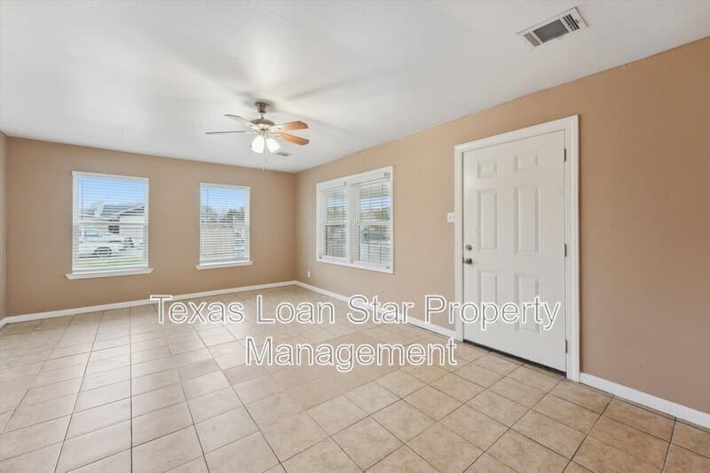 Houston House: 1107 Defender Street