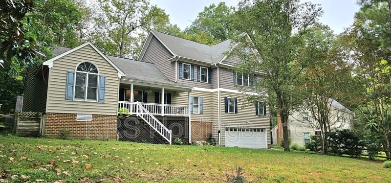 Williamsburg House: 107 Pleasant Point