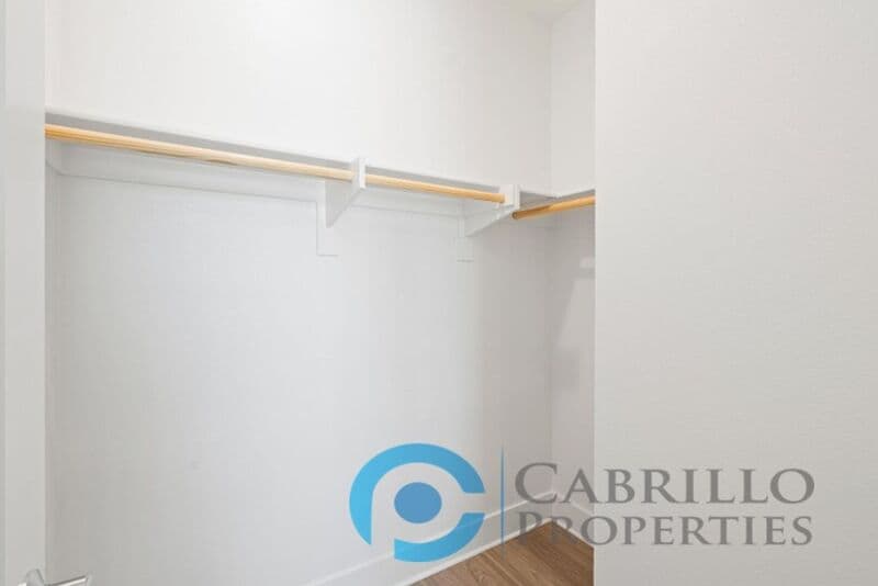 San Diego Condo: 1654 Neptune Ave