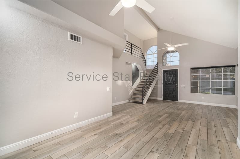 Phoenix House: 3924 E Orchid Ln