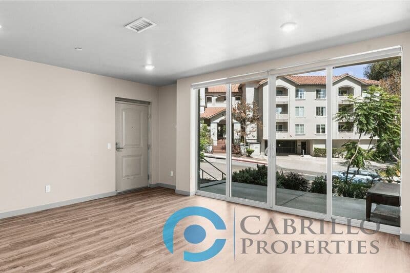 San Diego Condo: 3093 Broadway