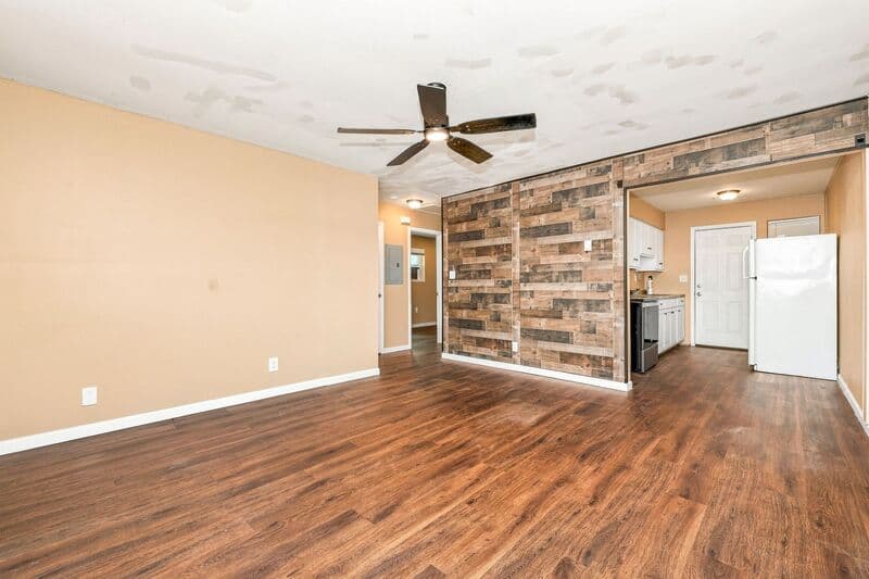 Dayton House: 2646 Home Ave