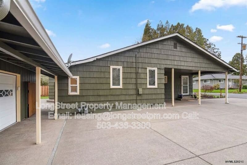 Corvallis House: 3610 SW Oetjen Ave