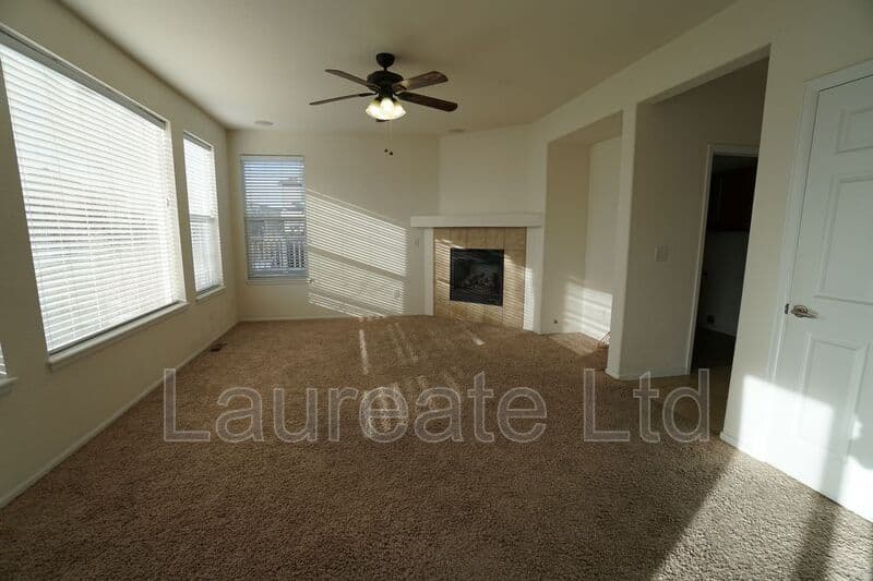 Commerce City House: 10213 Uravan St