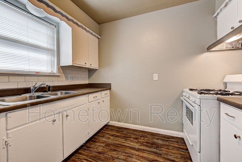 Midwest City House: 1308 McDonald Drive