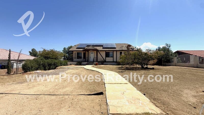 Victorville House: 13043 4th Ave