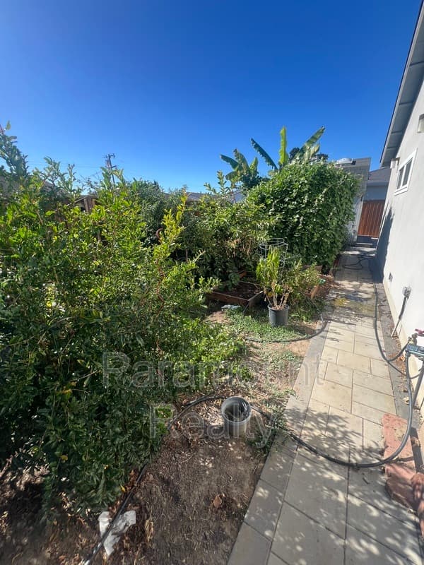Fremont House: 36665 Cabrillo Dr