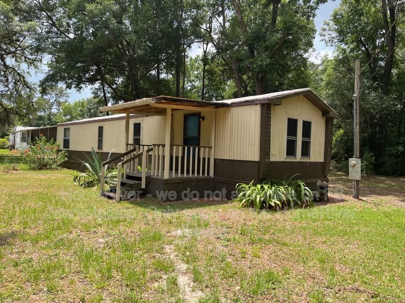 Zephyrhills House: 7725 Forbes Rd