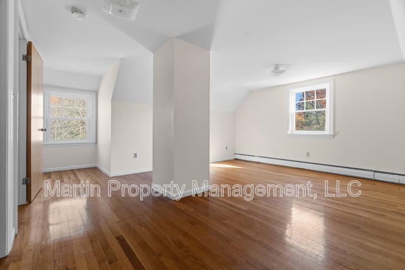 Acton House: 52 Taylor road