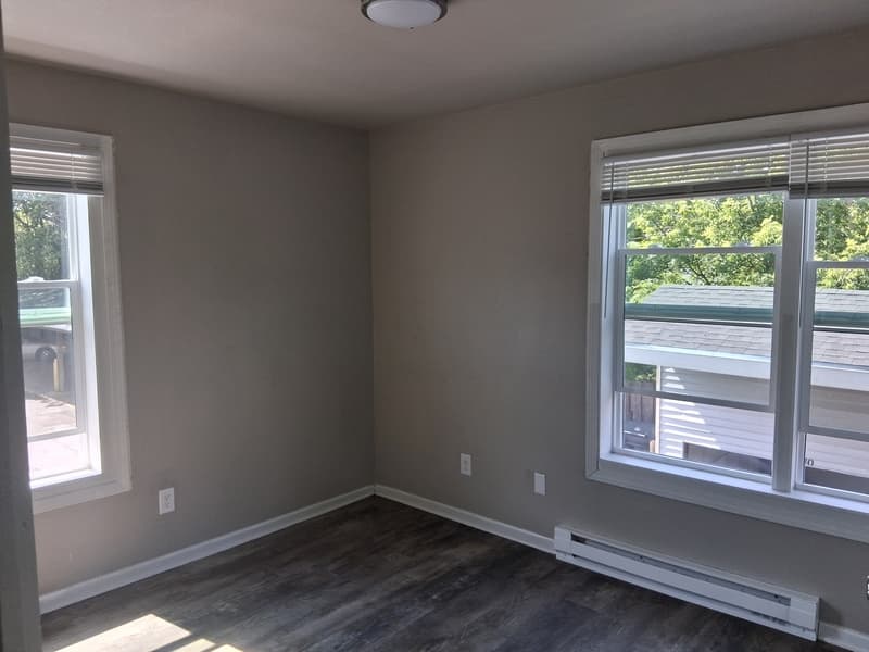 Oshkosh Condo: 835 Wisconsin Street - 2B