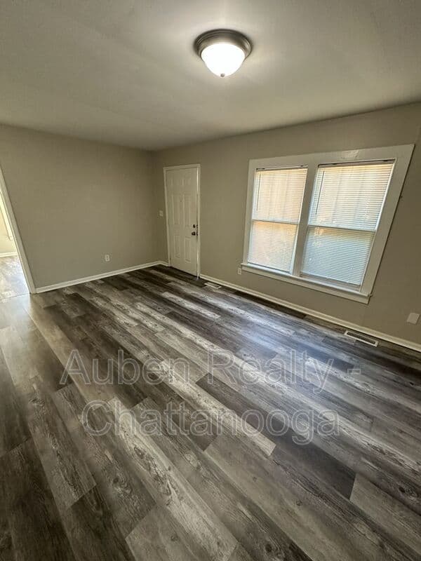 Rossville House: 304 James Street