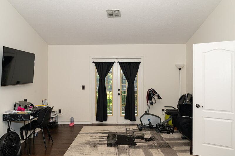 Orlando House: 2648 University Acres Drive