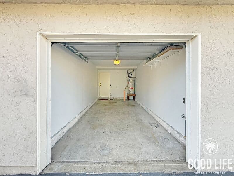 Oceanside Townhome: 827 Shelter Cove Way