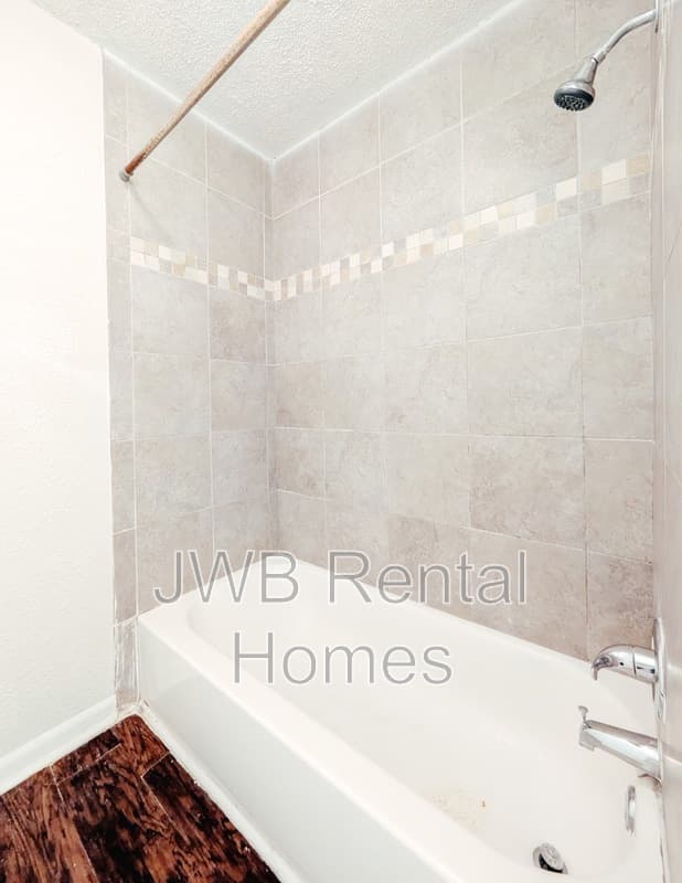 Jacksonville Townhome: 1834 Broadway Ave