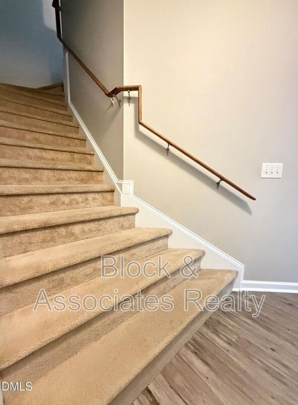 Wake Forest House: 163 Deacon Ridge St
