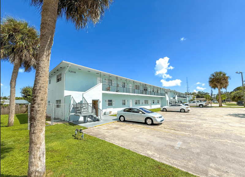 Fort Pierce House: 3104-3210 Louisiana Avenue
