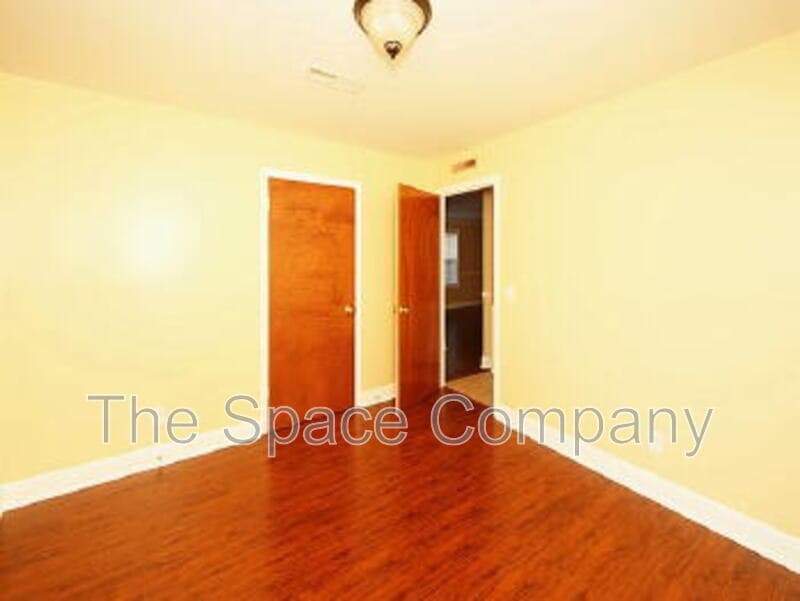 Charleston Condo: 995 King ST