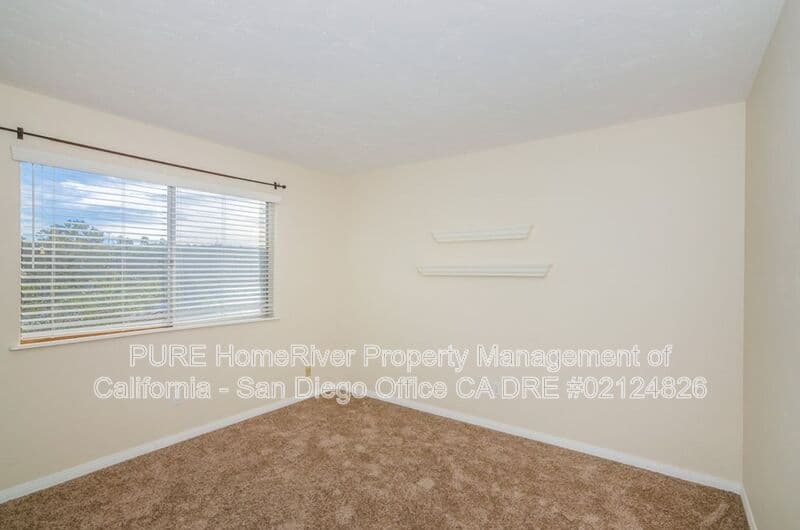 Encinitas House: 155 Rosebay Dr