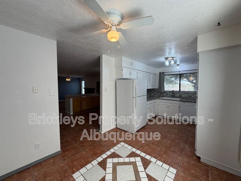 Albuquerque House: 5812 Brahma Dr NW