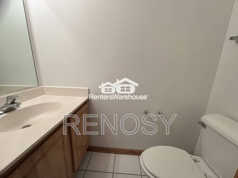 Des Moines Townhome: 3701 Brook Ridge Ct