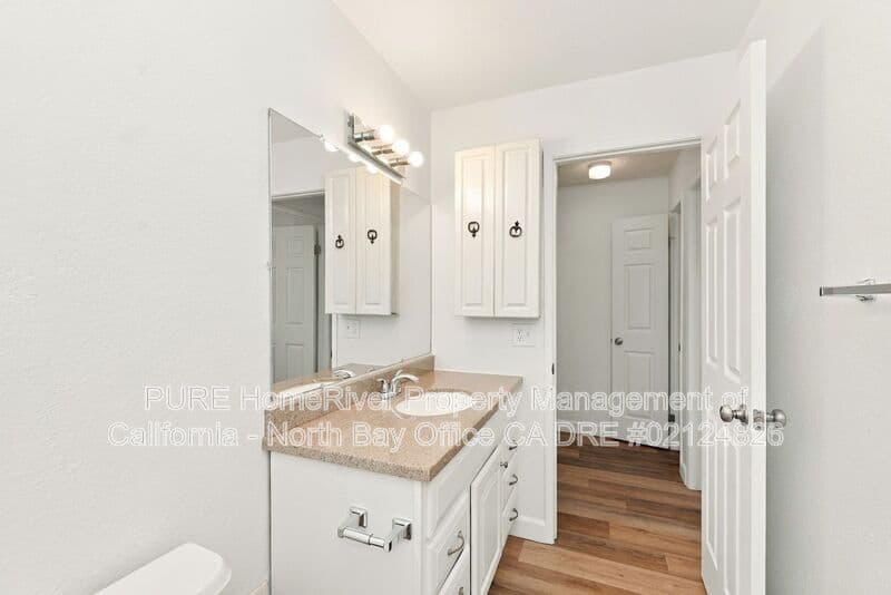 Santa Rosa Condo: 4966 School Street (A-D