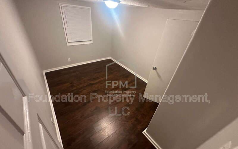 Hernando House: 2933 College Street