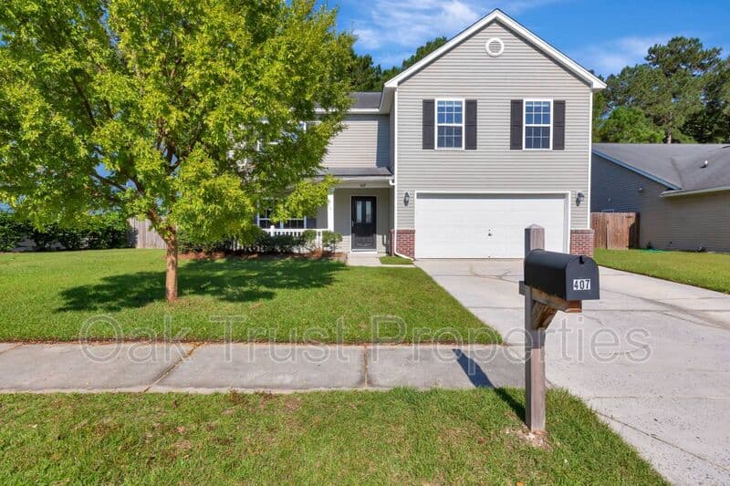 Summerville House: 407 Cotton Hope Lane
