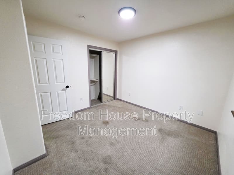 Pahrump House: 410 East Bellville Road
