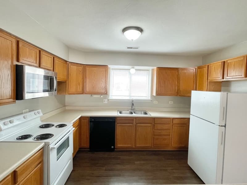 Wheaton Condo: 1007 Taft Ave
