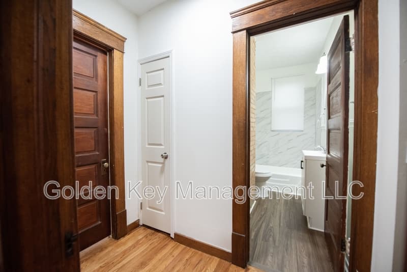 North Olmsted Condo: 5195 Dover Center Road - 1