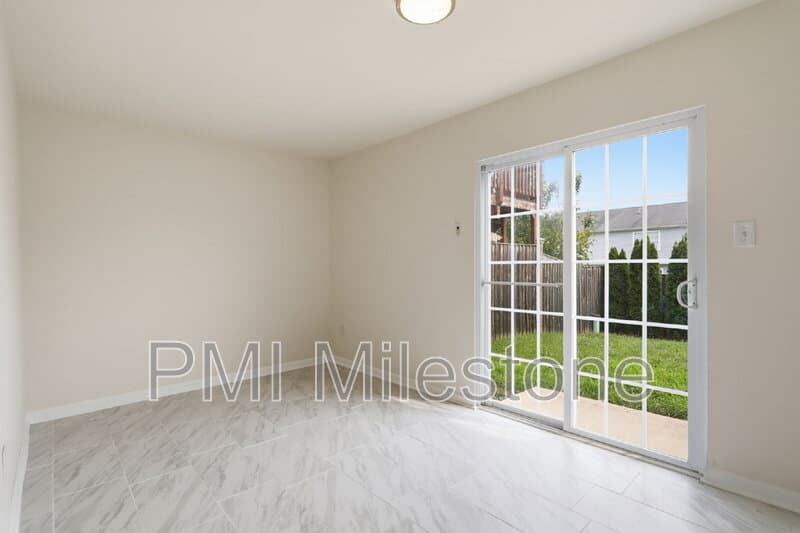 Martinsburg Townhome: 75 Foal Lane