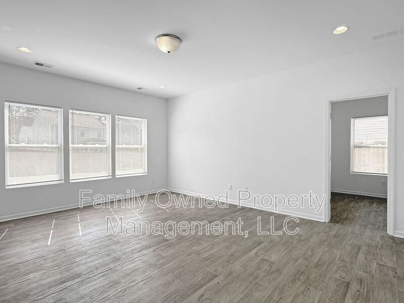 Summerville House: 105 Whimbrel Drive