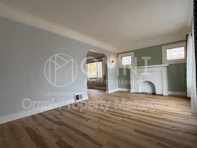 Detroit Condo: 19361 Moenart St