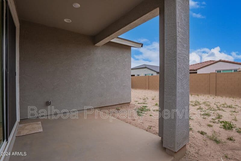 San Tan Valley House: 3063 E Hayfield Way