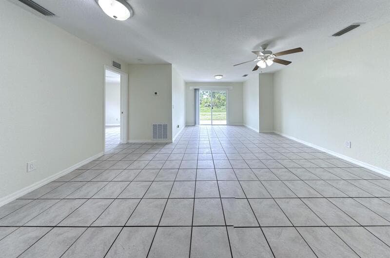 Englewood Condo: 9272 Anita Avenue