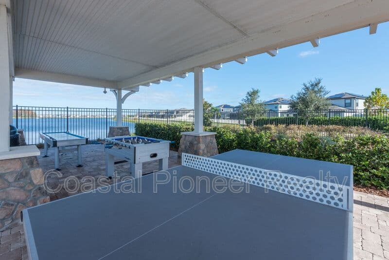 Lutz Townhome: 18814 Cornuta St