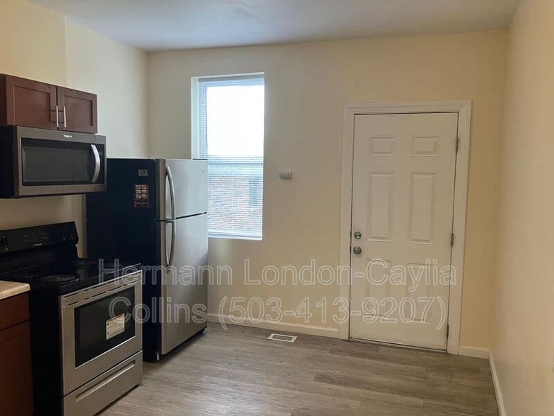 Saint Louis House: 4920 Wise Ave