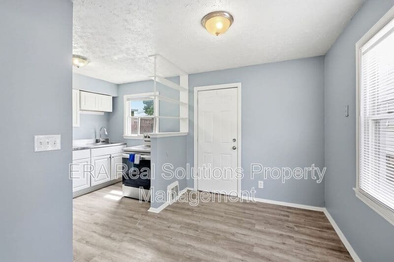 Columbus Condo: 2065 W Mound St