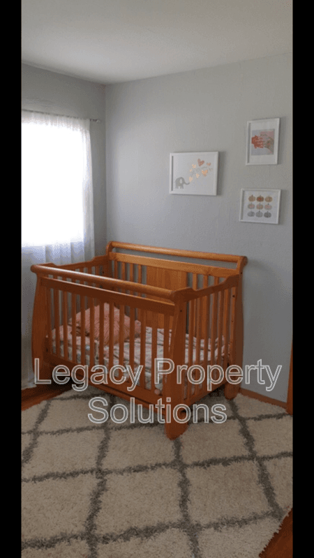 Bismarck House: 1820 E Avenue B