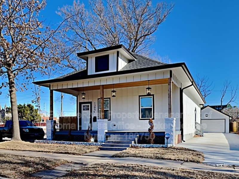 Tulsa House: 1305 S Carson Ave