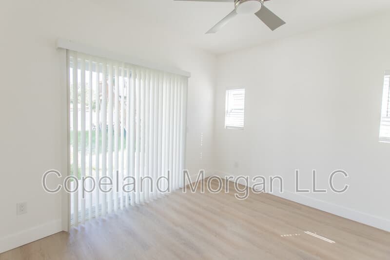 St. Petersburg Condo: 3720 Iris Street North